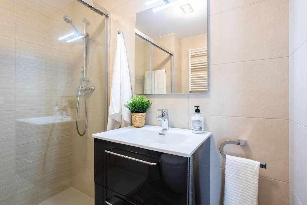 Coimbra Etxea Precioso Piso Recien Estrenado Lägenhet Bermeo Exteriör bild