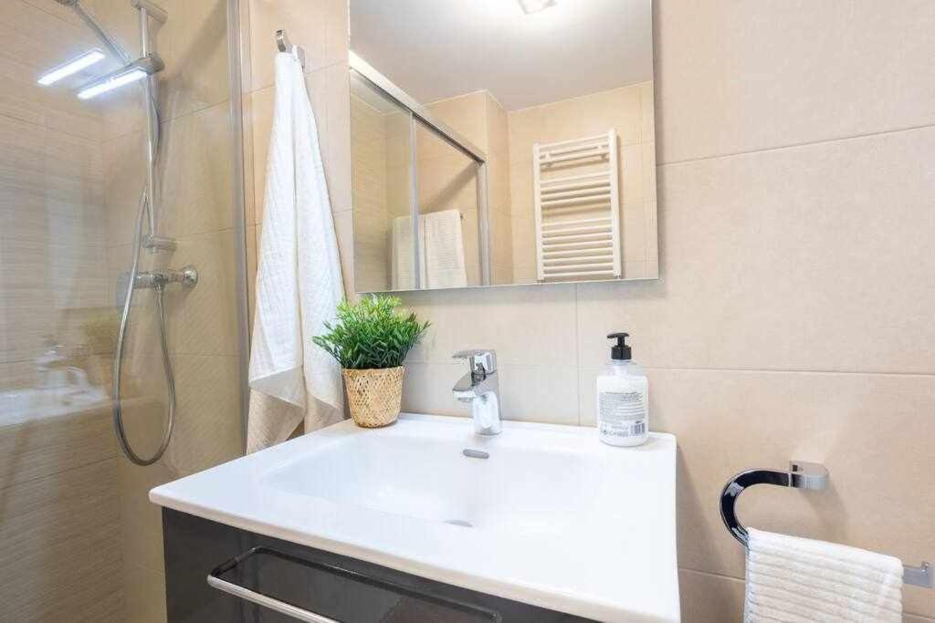 Coimbra Etxea Precioso Piso Recien Estrenado Lägenhet Bermeo Exteriör bild
